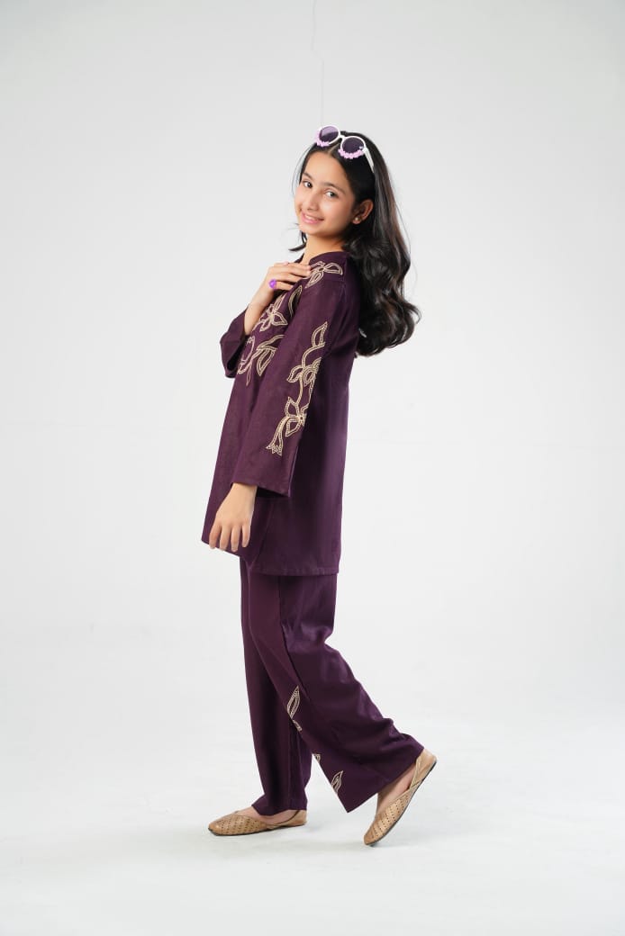 2-PIECE EMBROIDED SHORT SHIRT WITH BELL BOTTOM TROUSER